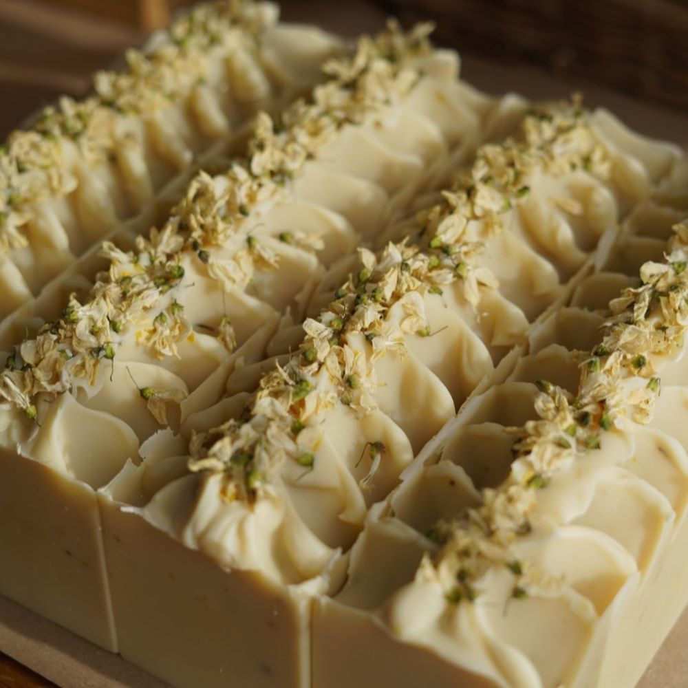 Savon artisanal naturel "Acacia Blanc" fait à la main - savon bio - savon organique