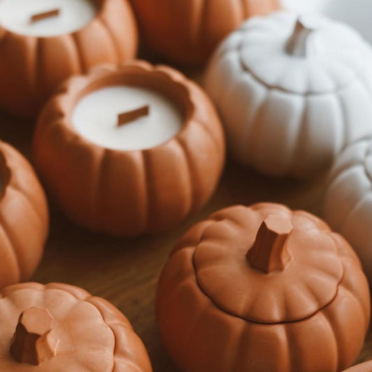 Bougie parfumée en forme de citrouille